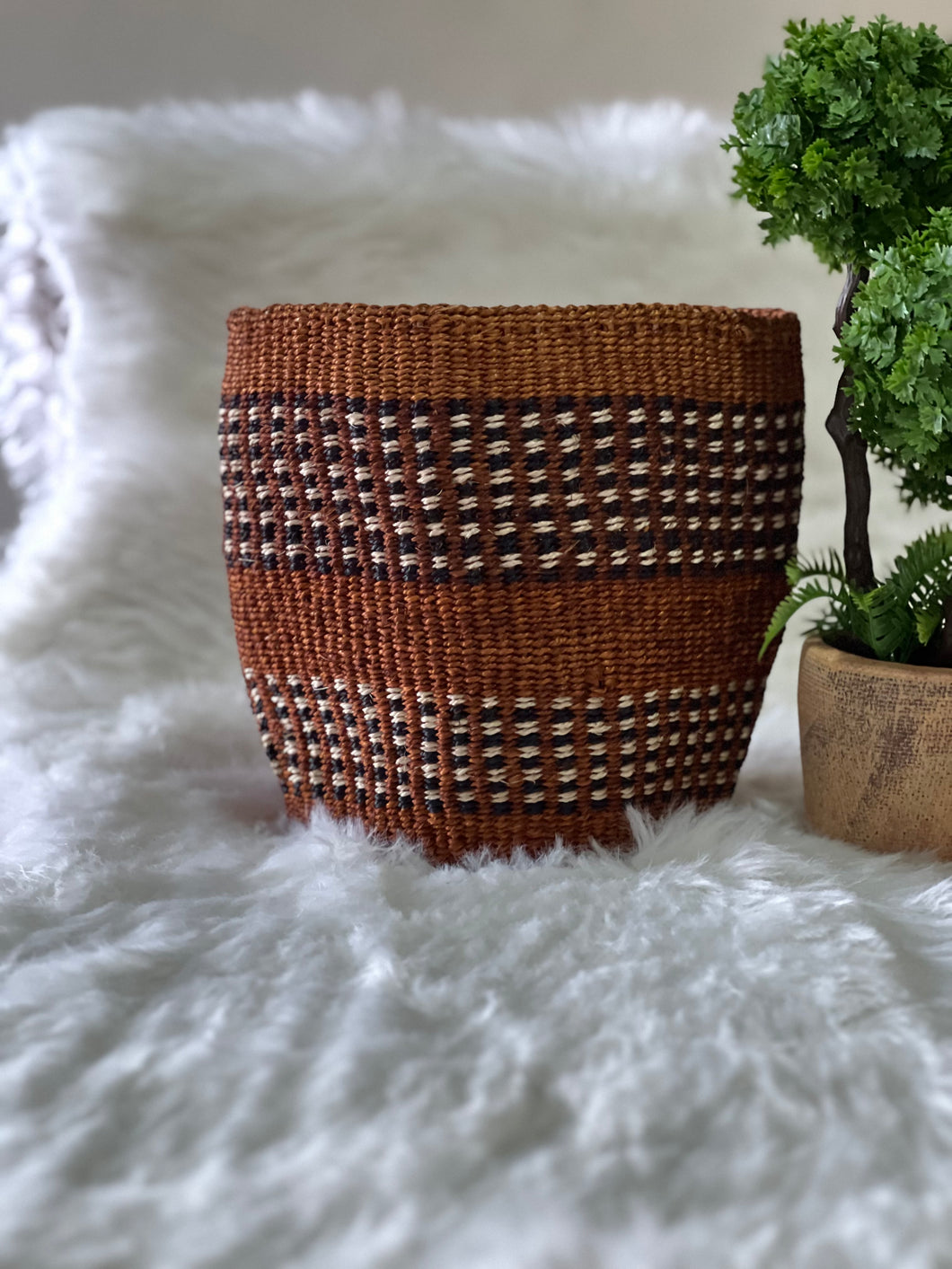 Earth Woven Planters / Flower Baskets /Sisal Baskets / Vase Covers